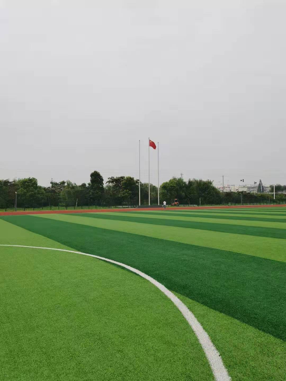 ���հ׺��r���Ļ��������